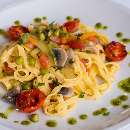 Отель Europa 3*